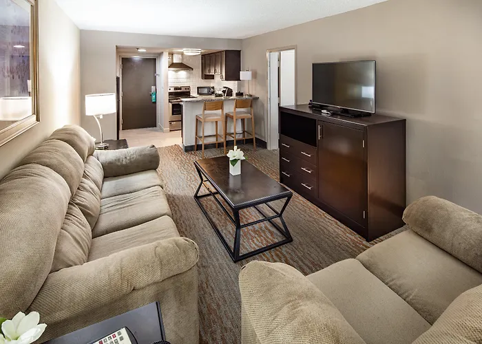 Holiday Inn Hotel Atlanta-Northlake, A Full Service Hotel