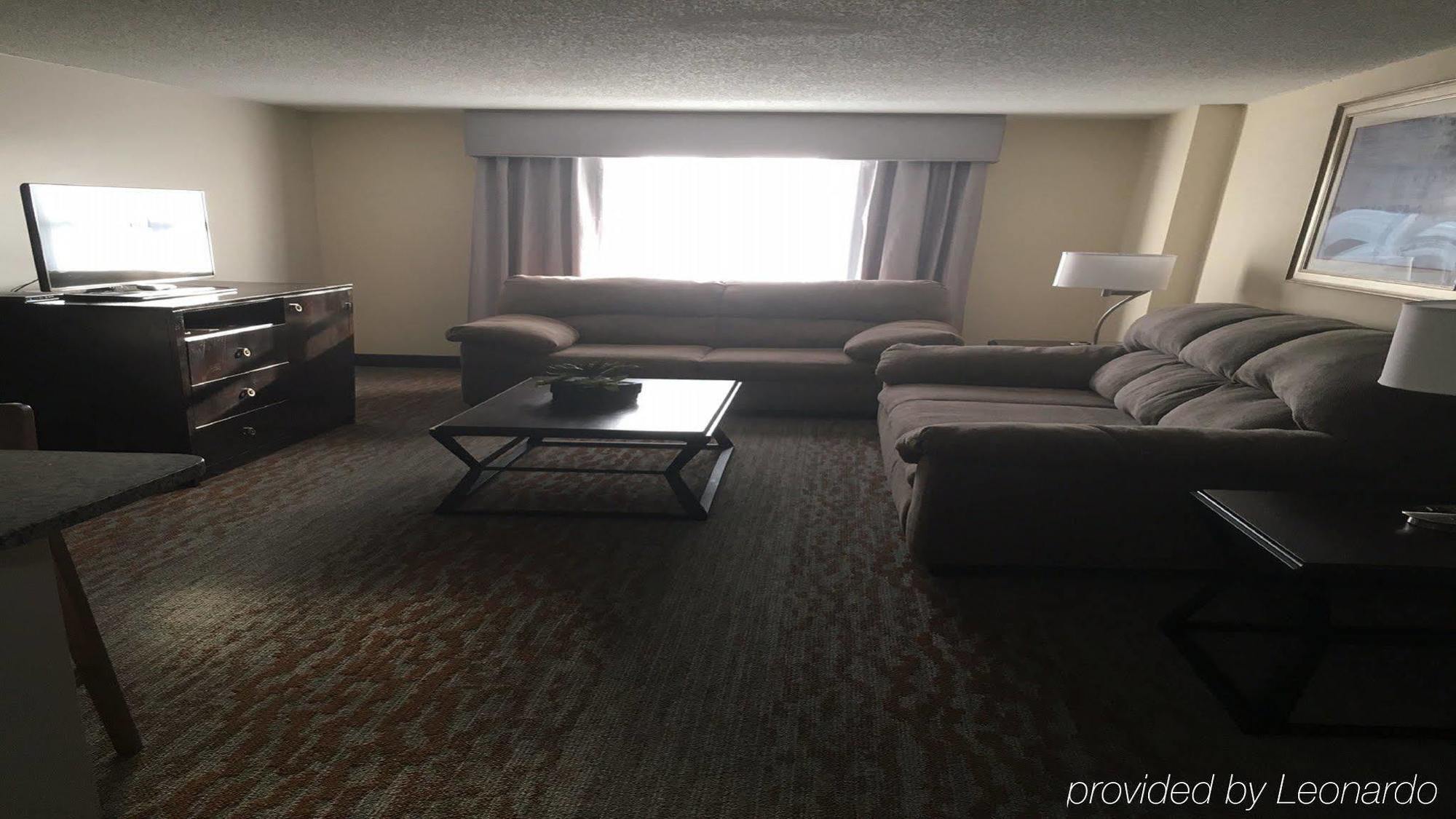 Atlanta-northlake, A Full Service Hotel 4*